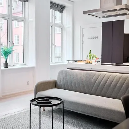 Apartment Royal 2br By Amalienborg